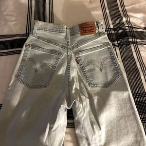 Ribcage Levi’s Jeans